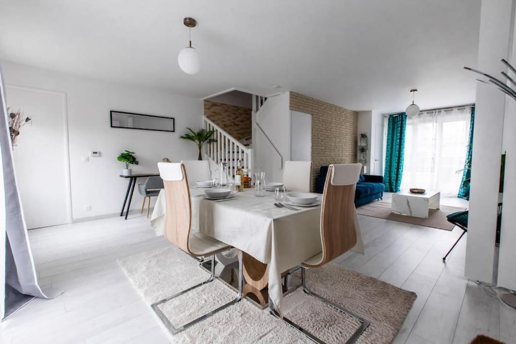 Forest Chic : Maison San Marina Apartment Parmain Екстериор снимка