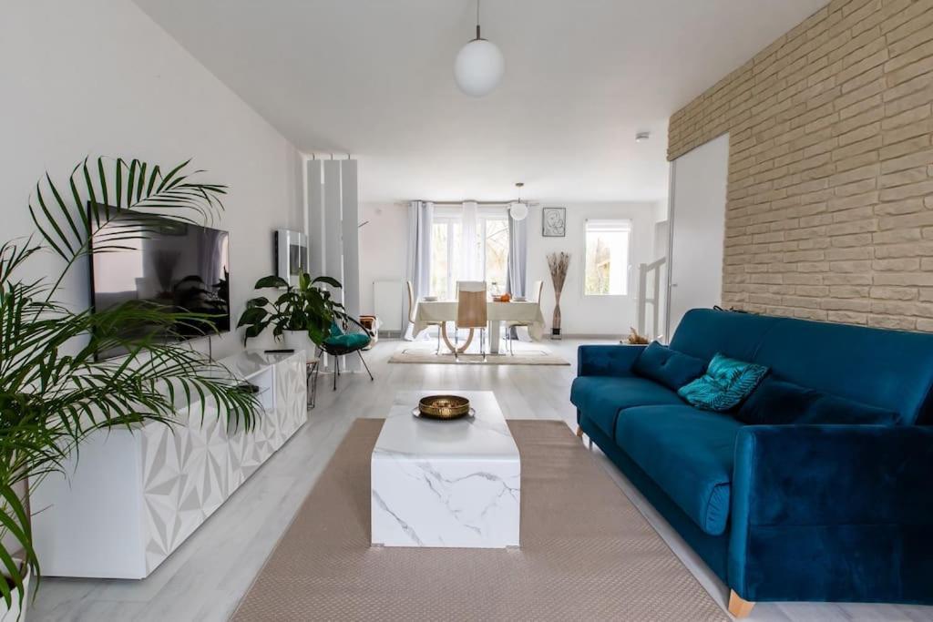 Forest Chic : Maison San Marina Apartment Parmain Екстериор снимка