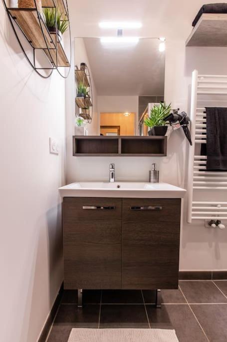 Forest Chic : Maison San Marina Apartment Parmain Екстериор снимка