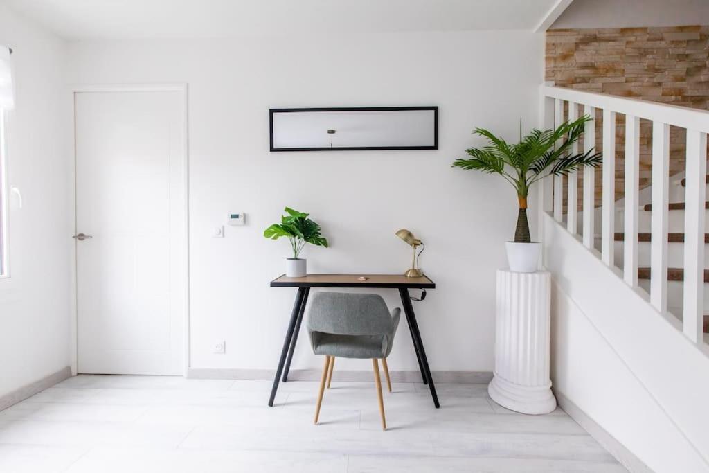 Forest Chic : Maison San Marina Apartment Parmain Екстериор снимка